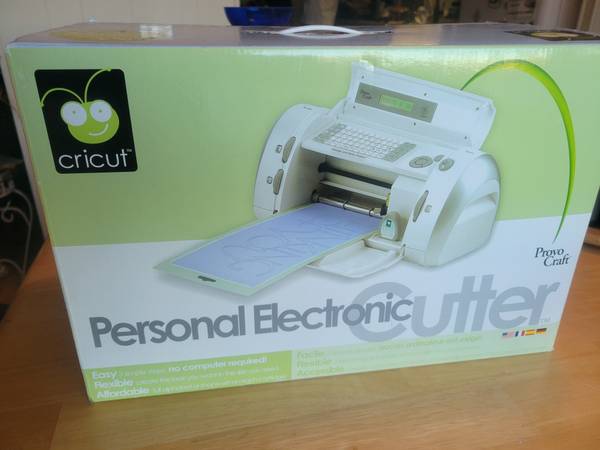 Cricut - electronic cutter 1