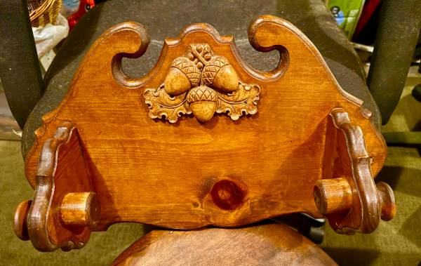 Paper towel holder 1