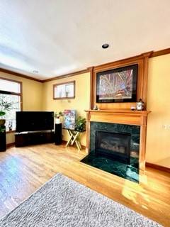 $950 / 1br - 350ft2 - Furnished bedroom in custom home (NW Portland-Barnes RD)63956650032643123