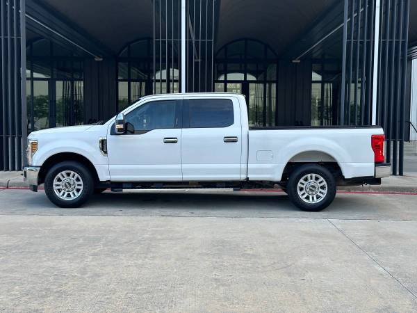 2019 Ford F250 F-250 Super Duty 6.5FT 2WD 6.2L 1-Owner CarFax NO RUST - $21,980 (Houston TX FREE SHIPPING UP TO 1,000 MI)63477698766465122