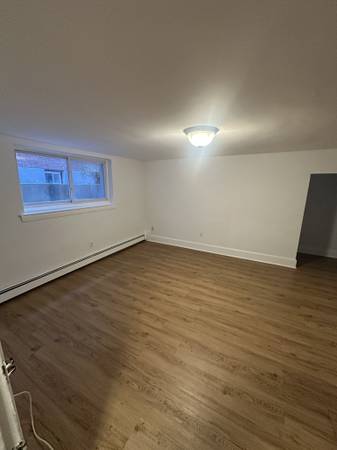$2,700 / 2br - Brighton 2 Bed/1 Bath Apartment | Selkirk Rd (Brighton)64167984073601123