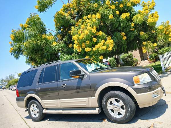 2005 FORD EXPEDITION, RUNS SMOOTH - $2,75063623927191939122