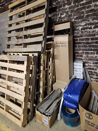 wood pallets 1