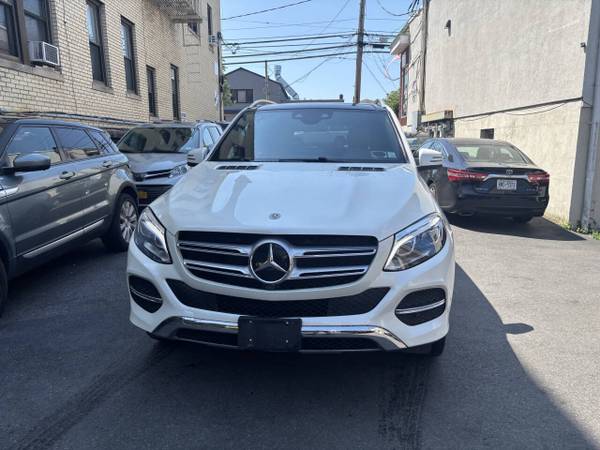 2018 MERCEDES BENZ GLE EXCELLENT CONDITION!!!! - $14,900 (1870 CENTRAL PARK AVE YONKERS)63614720199299122