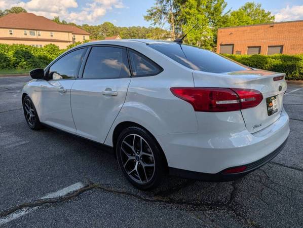 2017 Ford Focus SE 4dr Sedan - $8,500 (Stone Mountain)63620947182593123