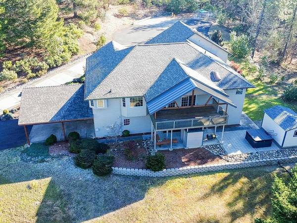 $3,000 / 4br - 2247ft2 - Home for rent, 4 bedroom 2 bath (Grants Pass)64318775158274120