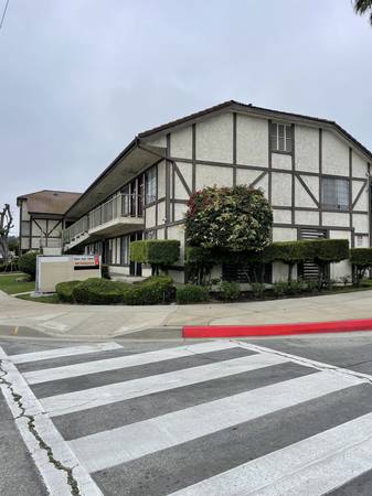 $1,295 / 700ft2 - Private Upper Floor Office w 2 Entrances, Central AC,Parking,Windows (Monterey Park)63953221221891120