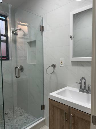 $2,600 / 1br - Brand new huge 1 bedroom with open kitchen, close to train, shopping.. (Sunnyside)63788761967361122