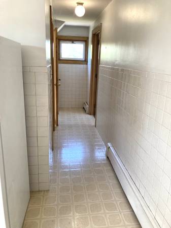 $2,425 / 2br - 2BR 4 mins walk to red line T -parking included -no fee (Cambridge)63828556199553122