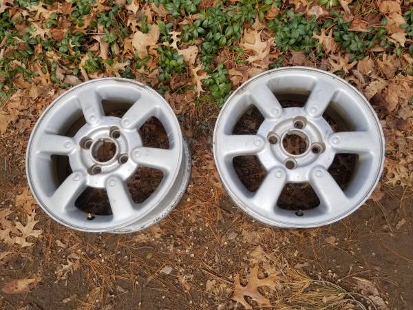 15" Ford Contour Rims 1