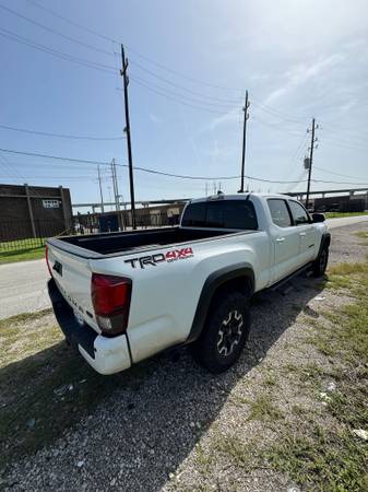 2021 toyota tacoma TRD off road 4x4 v6 - $22,60063612703892737120