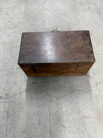 Solid wood box 1