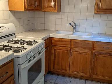 $1,500 / 2br - 700ft2 - 2-Bedroom Duplex in Newport (San Diego)63865482552195121