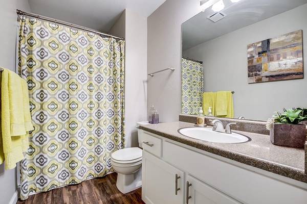 $1,683 / 1br - 704ft2 - State-of-the-art Fitness Center, Renovated Apartments, 3rd Floor (richmond / point / annex)63860995952131124
