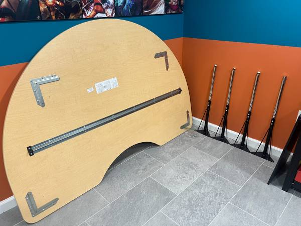 48"x72" Adjustable Height Kidney Activity Table – Maple Top 1