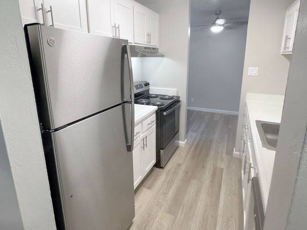 $2,395 / 1br - 634ft2 - WOW 1BR 1BA apt, Generous closets, Wood-style flooring, Large balcony! (walnut creek)63890316649858121