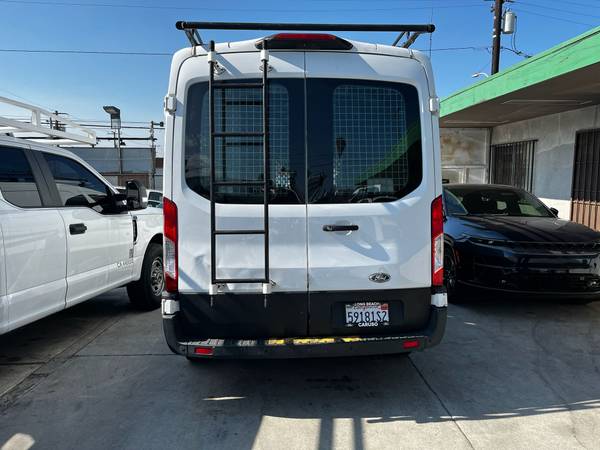 FORD TRANSIT 250 V6 DE 2019, FURGÓN CARGA DE 10 PIES CON RACK EN TECHO - $15,000 (LOS ÁNGELES)63623926938881124