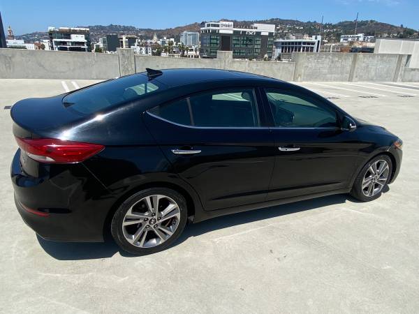 2017 HYUNDAI ELANTRA LIMITED CLEAN TITLE ORIGINAL OWNER PINK SLIP SMOGGED REG202 - $7,500 (Cerritos)63623879595139122