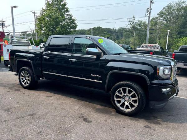 2016 GMC Sierra 1500 WOW 4x4 CABINA CREW CARGADA DENALI 5.3L V8 POCAS MILLAS!! **FINANCIACIÓN - $31.994 (+ MASTRIANOS DIESELLAND)63470621849857124