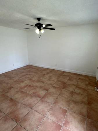 $1,650 ESTUDIO JUNTO A LA PLAYA CON COCINA COMPLETA (Deerfield Beach)63825137736707122