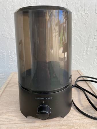 Magictec 2.5L Humidifier 1