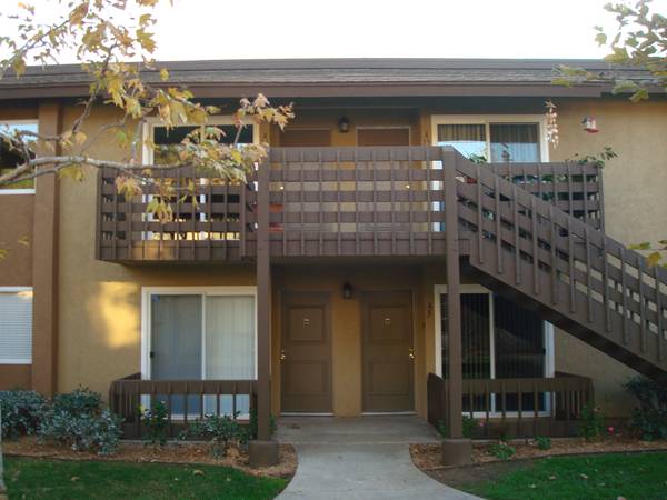$2,475 / 1br - 768ft2 - 2 Bedroom & 1 Full Bath with Garage (Nestor/Otay Mesa)63819386981507120