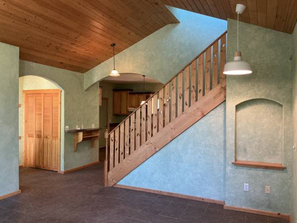$2,800 / 3br - 2200ft2 - Casa personalizada en alquiler (Mount Shasta)63678201281027123