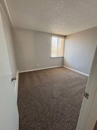 $1,069 / 2 hab - 900 pies² - Ofertas especiales para mudanza en octubre – Apartamentos Villas Las Cerezas (4515 E Grant Rd)63674928923521124