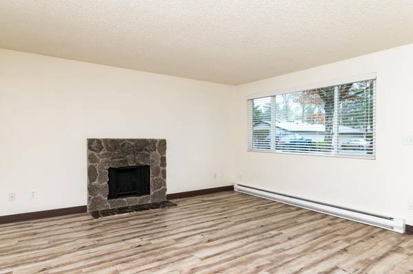 $1,675 / 2br - 832ft2 - 2 bed 1 bath ready to view now! Visit our community today! (Tigard)63999455974530124
