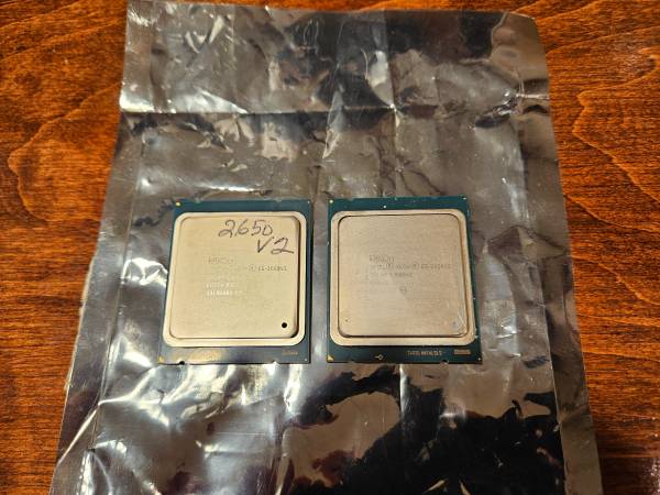 Intel Xeon E5-2650v2 1