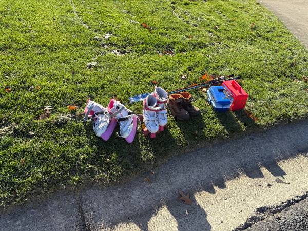 Curb Alert Kids Stuff Dexter 1