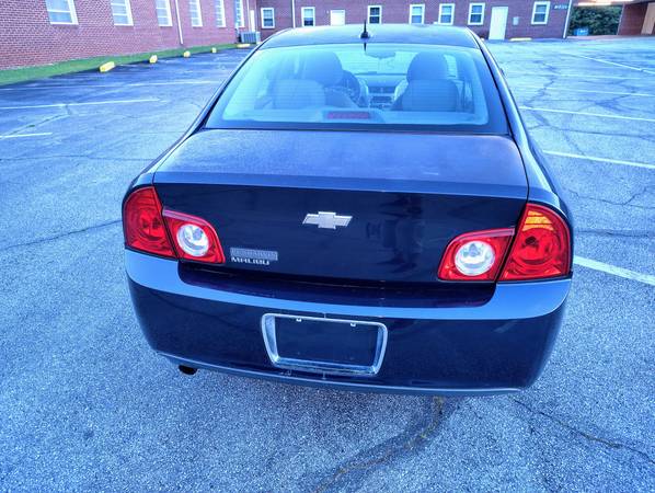 2010 Chevrolet Malibu - $2,800 (Atlanta)63621168667137123