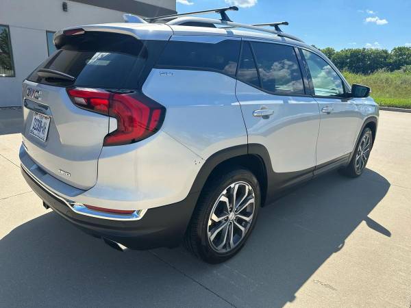 2018 GMC Terrain SLT Sport Utility 4D - $15,950 (+ Midstate Auto Group)63621941792257124