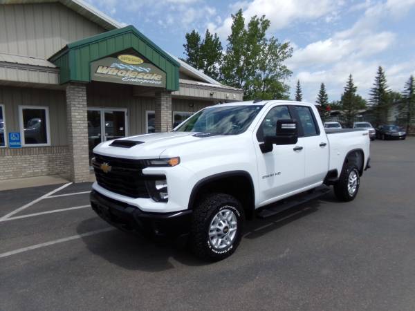 2024 Chevrolet 2500HD Doble Cabina Caja Corta 4x4 V8 4WD - $42,995 (Carretera 8, Forest Lake, MN)63481431233411121