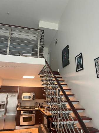 $2,850 / 1br - 987ft2 - 1Hab/1.5 Baño - Loft de 2 pisos, comodidades de primera clase. (Brickell)63825138064001123
