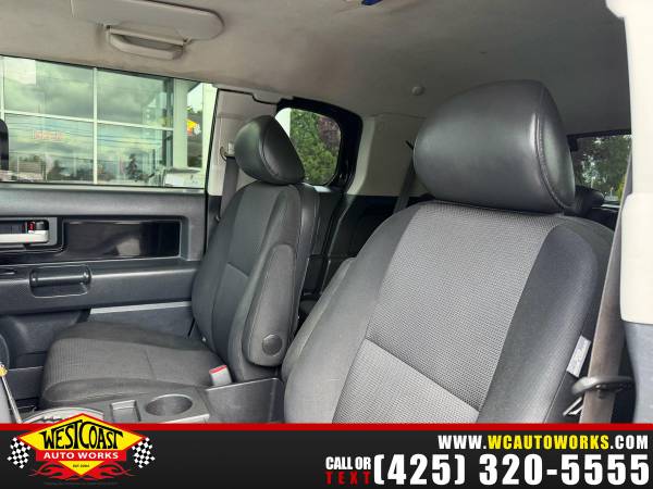 2008 Toyota FJ Cruiser Base - Photo 5