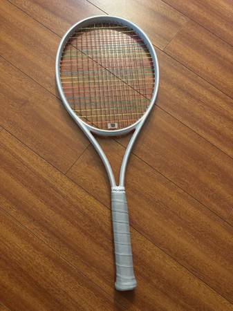 Wilson Shift 99 300g Tennis Racket Racquet 1