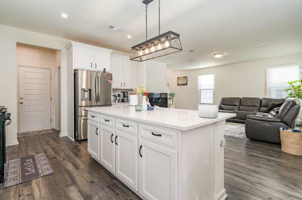 $2849.00 / 4br - 2525ft2 - Casa unifamiliar construida en 2024. 4 habitaciones/2.5 baños63680355985409122