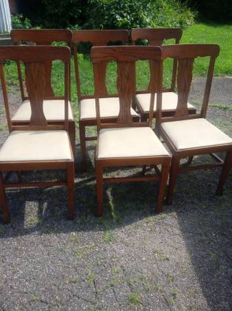 Antique 6 Matching Oak Chairs 1