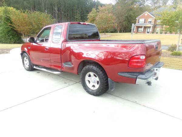 2002 ford f150 xlt supercab v6 2wd 1 owner(160K)hwy mi sharp truck%%% - $6,995 (riverdale)63620661951873122