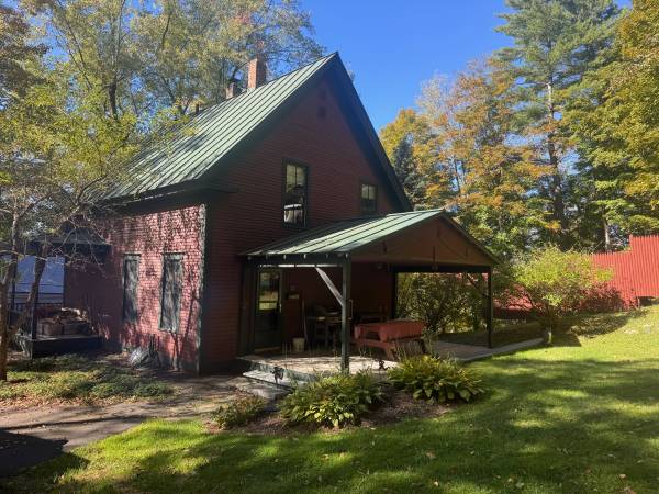 $420,000 / 3br - 1480ft2 - Wonderful 3BR Montpelier Home with Large Back Yard & Wrap Around Porch (Montpelier)64179951528579121