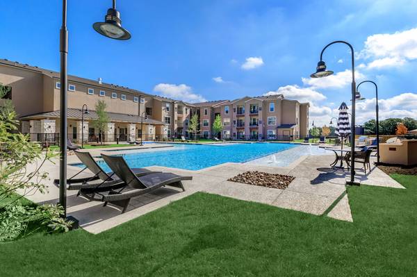 $899 / 1br - Affordable 62+ Apartment Living in Leander, TX - 1 and 2 Beds (Leander)64046031424130123