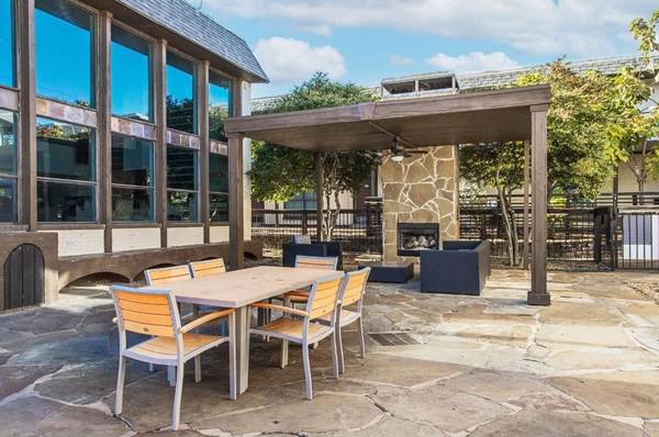 $999 / 1br - 540ft2 - One Bedroom for YOU ! In the heart of DALLAS ! (6603 E Lovers Ln, Dallas, TX)63796555868033124