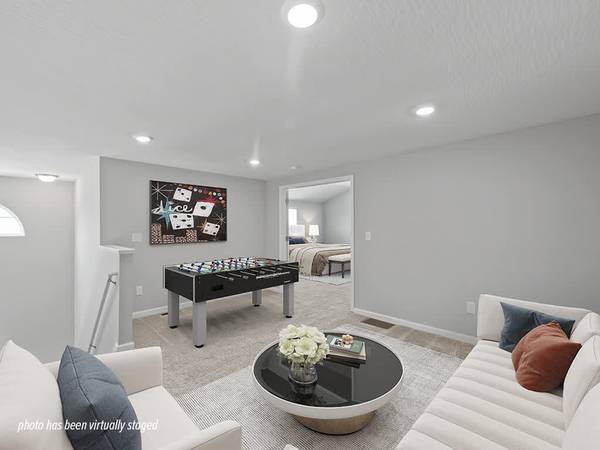 MOVE-IN READY APARTMENT HOMES! CALL TODAY FOR A TOUR AND DETAILS! 1