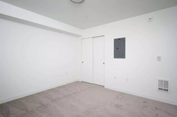 $2,095 / 2 habitaciones - 1083 pies cuadrados: ¡Distribución amplia con lavadora y secadora privadas! 1083 pies² 2 dormitorios, 1 baño (Vancouver - WSU,)63831536039553123