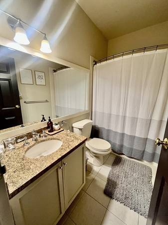 $3,300 / 2br - Charlestown w/ Utilities Included - Available Now (Boston)63996404658179123