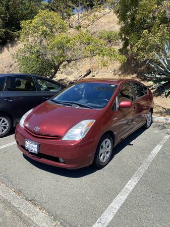 2005 Toyota Prius – 180k – Salvage – Mechanic Special – $2,500 OBO 1