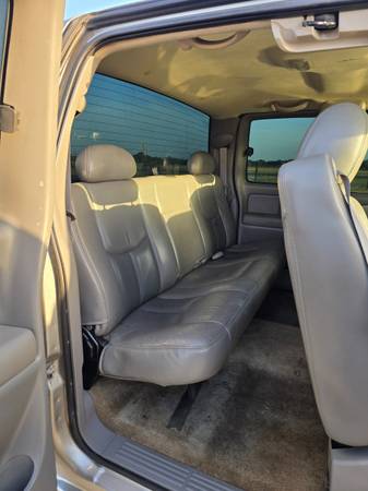 2003 GMC Sierra Denali - Photo 9
