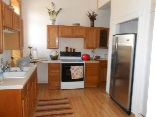 $725 / 1hab - 1000ft2 - Amplio estudio de una habitación con todo incluido. (Greenwood)63655159654529121
