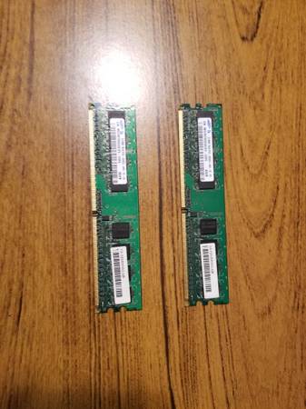 RAM Memory Samsung 512MB 1RxB PC2 - 4200U - 444 - 12 - D3 1